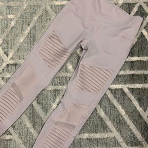 Alo Yoga Moto Legging